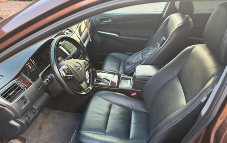 Toyota Camry, 2017 год, 2 700 000 рублей, 7 фотография