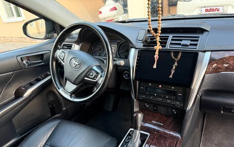 Toyota Camry, 2017 год, 2 700 000 рублей, 13 фотография