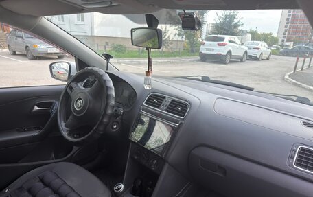 Volkswagen Polo VI (EU Market), 2011 год, 400 000 рублей, 3 фотография