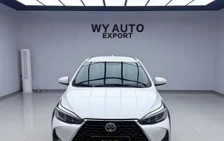 Toyota Yaris XP150 рестайлинг, 2022 год, 1 210 005 рублей, 2 фотография