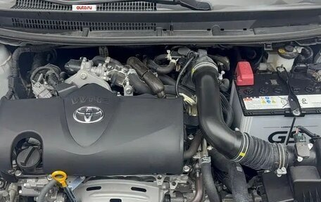 Toyota Yaris XP150 рестайлинг, 2022 год, 1 210 005 рублей, 22 фотография