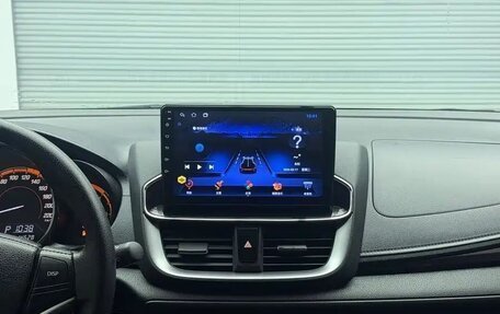 Toyota Yaris XP150 рестайлинг, 2022 год, 1 210 005 рублей, 17 фотография