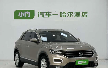 Volkswagen T-Roc I, 2022 год, 1 600 000 рублей, 3 фотография