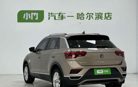 Volkswagen T-Roc I, 2022 год, 1 600 000 рублей, 4 фотография