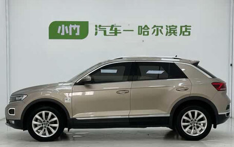 Volkswagen T-Roc I, 2022 год, 1 600 000 рублей, 5 фотография
