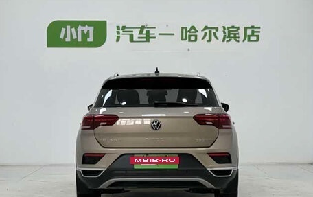 Volkswagen T-Roc I, 2022 год, 1 600 000 рублей, 6 фотография