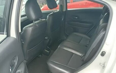 Honda Vezel, 2022 год, 1 245 000 рублей, 9 фотография
