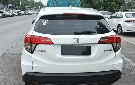 Honda Vezel, 2022 год, 1 245 000 рублей, 5 фотография