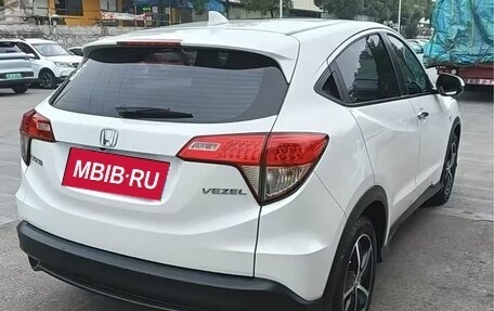 Honda Vezel, 2022 год, 1 245 000 рублей, 6 фотография