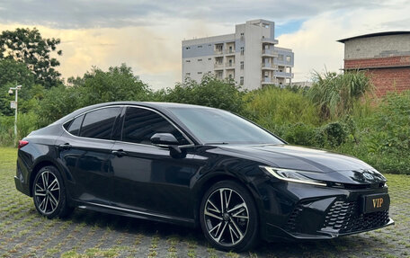 Toyota Camry, 2025 год, 4 235 000 рублей, 3 фотография