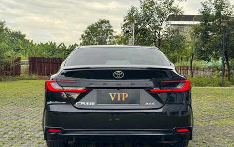 Toyota Camry, 2025 год, 4 235 000 рублей, 5 фотография