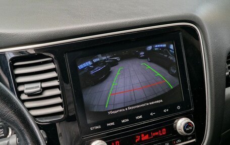 Mitsubishi Outlander III рестайлинг 3, 2022 год, 2 270 000 рублей, 18 фотография