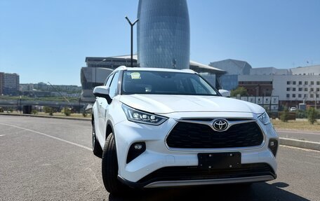 Toyota Highlander, 2026 год, 5 100 000 рублей, 3 фотография