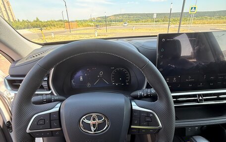 Toyota Highlander, 2026 год, 5 100 000 рублей, 10 фотография