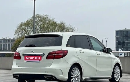 Mercedes-Benz B-Класс, 2017 год, 1 500 000 рублей, 2 фотография