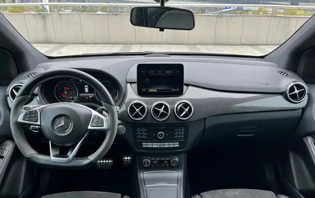 Mercedes-Benz B-Класс, 2017 год, 1 500 000 рублей, 6 фотография