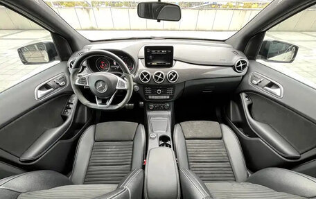 Mercedes-Benz B-Класс, 2017 год, 1 500 000 рублей, 13 фотография