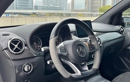 Mercedes-Benz B-Класс, 2017 год, 1 500 000 рублей, 11 фотография