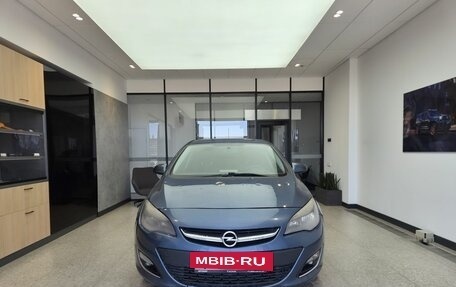 Opel Astra J, 2012 год, 580 000 рублей, 2 фотография