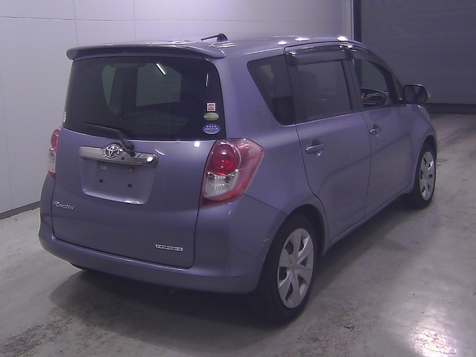Toyota Ractis I, 2010 год, 961 000 рублей, 2 фотография