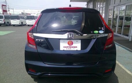 Honda Fit III, 2018 год, 950 000 рублей, 6 фотография