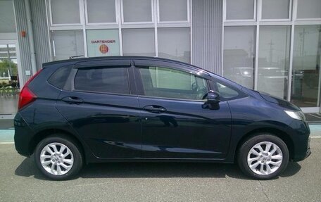 Honda Fit III, 2018 год, 950 000 рублей, 4 фотография
