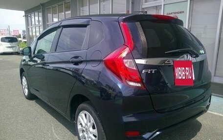 Honda Fit III, 2018 год, 950 000 рублей, 7 фотография