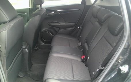 Honda Fit III, 2018 год, 950 000 рублей, 26 фотография