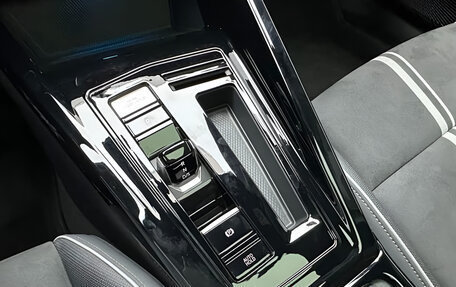 Volkswagen Golf VIII, 2023 год, 1 940 000 рублей, 13 фотография