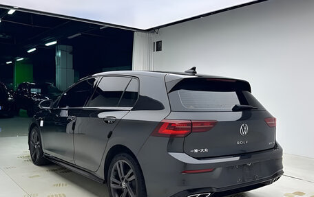 Volkswagen Golf VIII, 2023 год, 1 910 000 рублей, 8 фотография