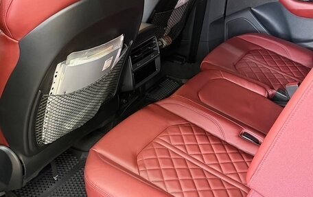 Audi SQ8, 2022 год, 13 200 000 рублей, 16 фотография
