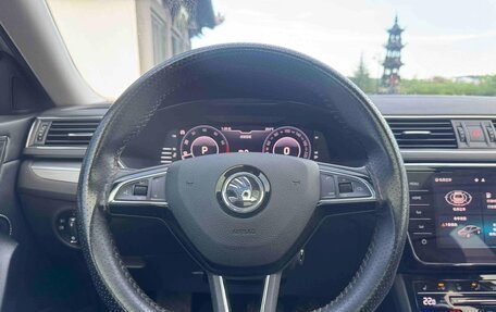 Skoda Superb III рестайлинг, 2023 год, 1 640 000 рублей, 9 фотография
