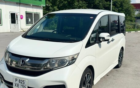 Honda Stepwgn IV, 2016 год, 1 710 000 рублей, 2 фотография