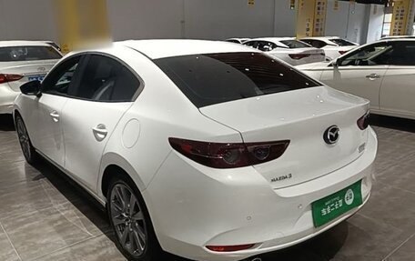 Mazda 3, 2019 год, 1 850 000 рублей, 4 фотография