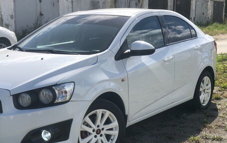 Chevrolet Aveo III, 2014 год, 500 000 рублей, 1 фотография