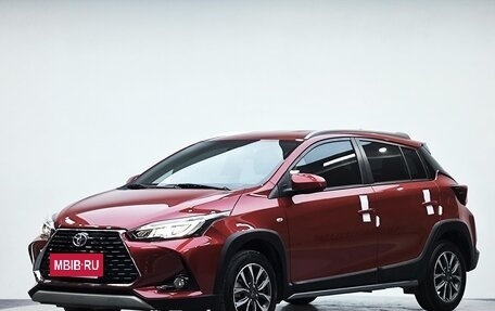 Toyota Yaris XP150 рестайлинг, 2022 год, 1 060 000 рублей, 3 фотография