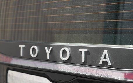 Toyota HiAce H300, 2024 год, 18 800 000 рублей, 12 фотография