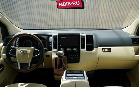 Toyota HiAce H300, 2024 год, 18 800 000 рублей, 13 фотография