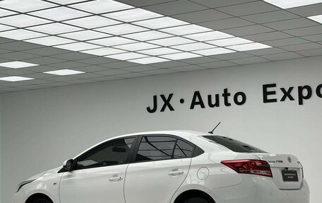 Toyota Yaris, 2022 год, 950 000 рублей, 8 фотография