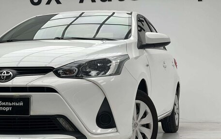 Toyota Yaris, 2022 год, 950 000 рублей, 4 фотография