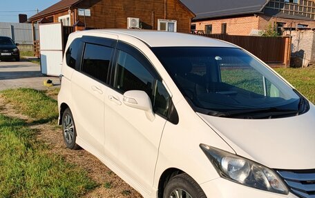 Honda Freed I, 2012 год, 1 150 000 рублей, 8 фотография