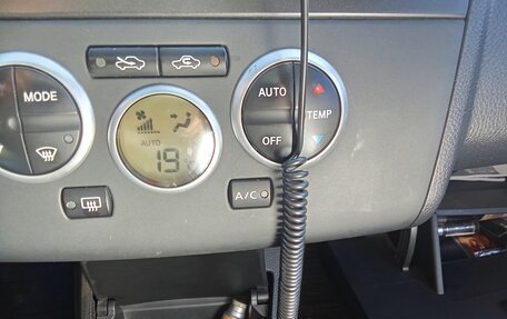 Nissan Tiida, 2011 год, 550 000 рублей, 3 фотография