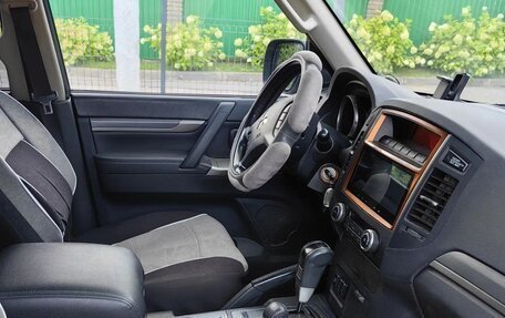 Mitsubishi Pajero IV, 2013 год, 2 480 000 рублей, 8 фотография