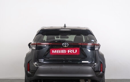 Toyota Yaris Cross, 2020 год, 2 289 000 рублей, 5 фотография