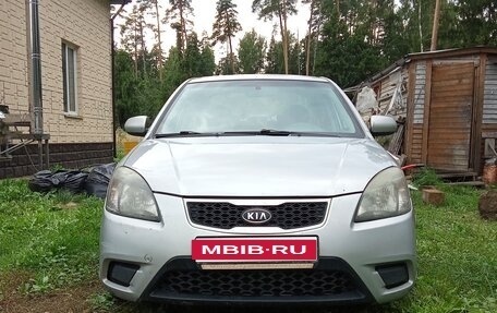 KIA Rio II, 2010 год, 290 000 рублей, 1 фотография