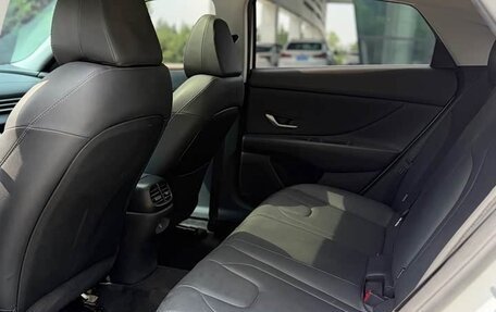 Hyundai Elantra, 2023 год, 1 333 000 рублей, 15 фотография
