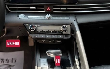 Hyundai Elantra, 2023 год, 1 333 000 рублей, 10 фотография