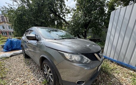 Nissan Qashqai, 2015 год, 900 000 рублей, 2 фотография