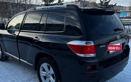 Toyota Highlander III, 2013 год, 2 150 000 рублей, 5 фотография