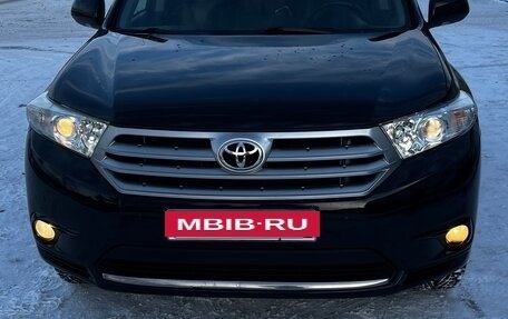 Toyota Highlander III, 2013 год, 2 150 000 рублей, 4 фотография